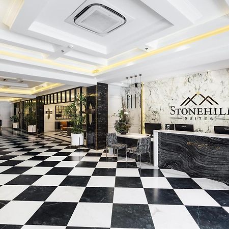 Stonehill Suites Bacolod Extérieur photo