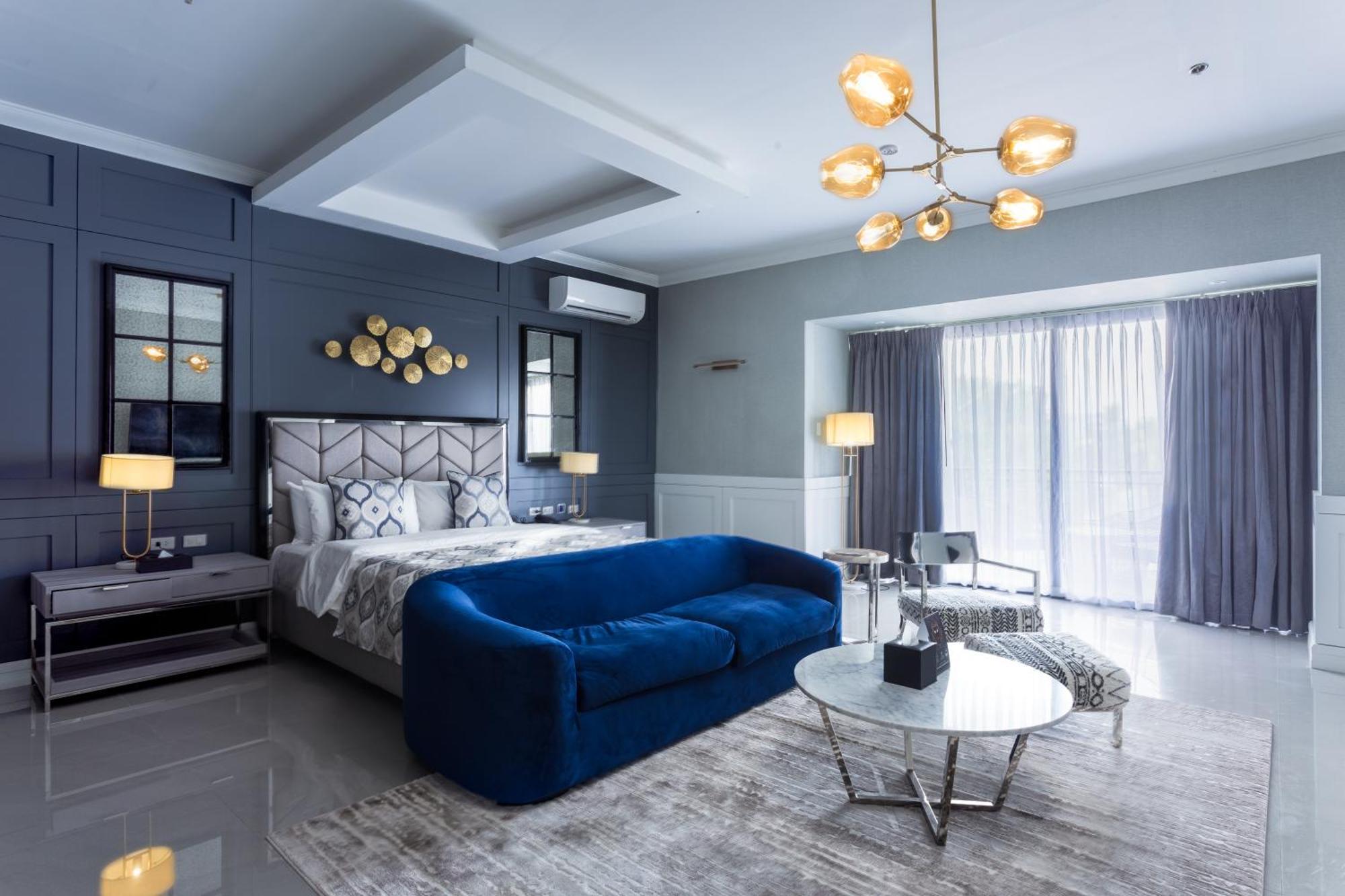 Stonehill Suites Bacolod Extérieur photo