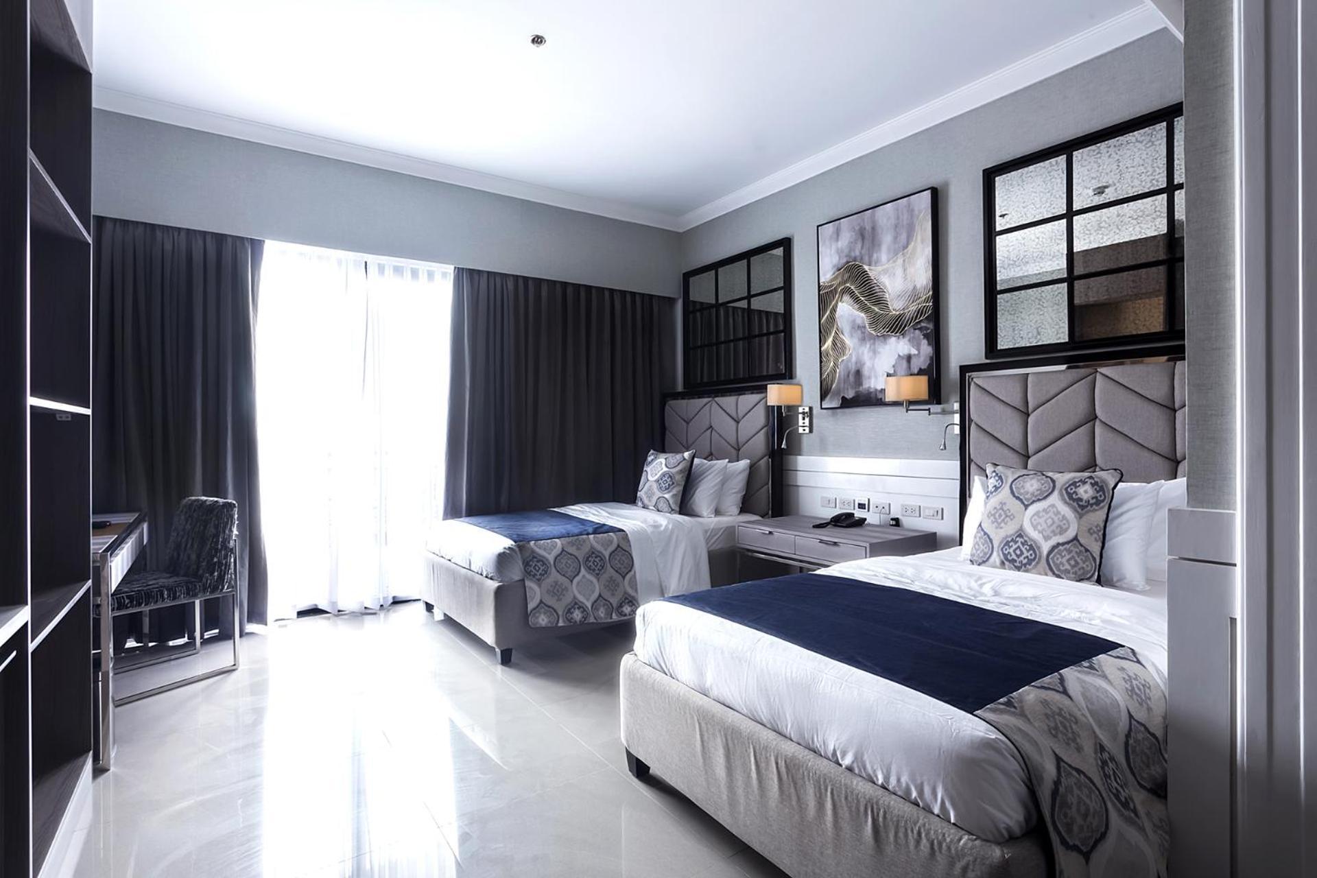 Stonehill Suites Bacolod Extérieur photo